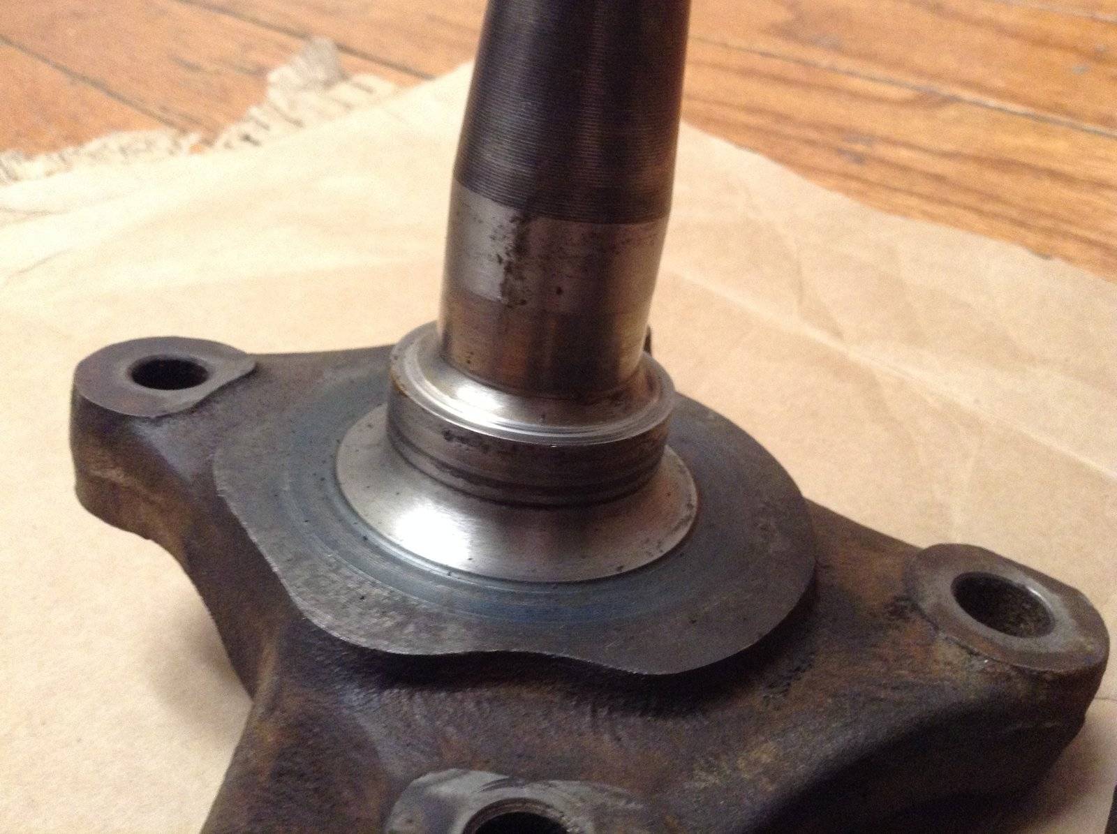 [FOR SALE] 68 valiant 9" brake drum spindles small bolt 40 For A