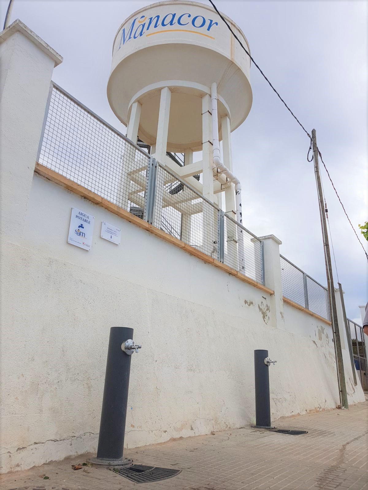 Manacor instal·la una segona font d'aigua potable, que funciona dotze