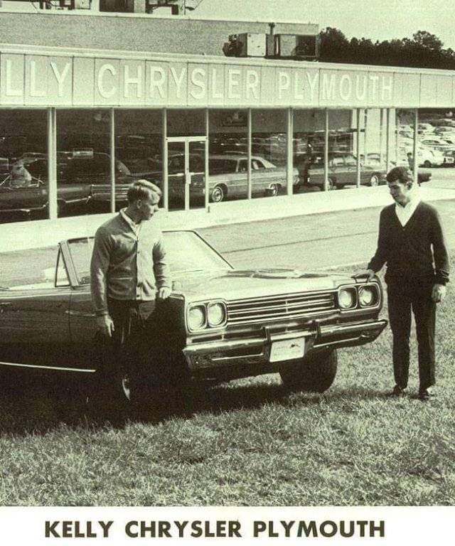 Vintage Chrysler Corp dealership pics Page 16 For C Bodies Only Classic Mopar Forum