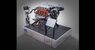 Chrysler SRT8 Review: 300 SRT8 Core