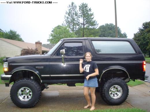 1996 Ford Bronco 4x4Little Girl, Big Truck