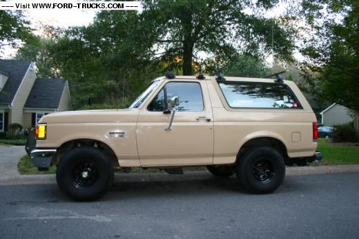 1991 Ford Bronco 4x4Desert Sand Bronco