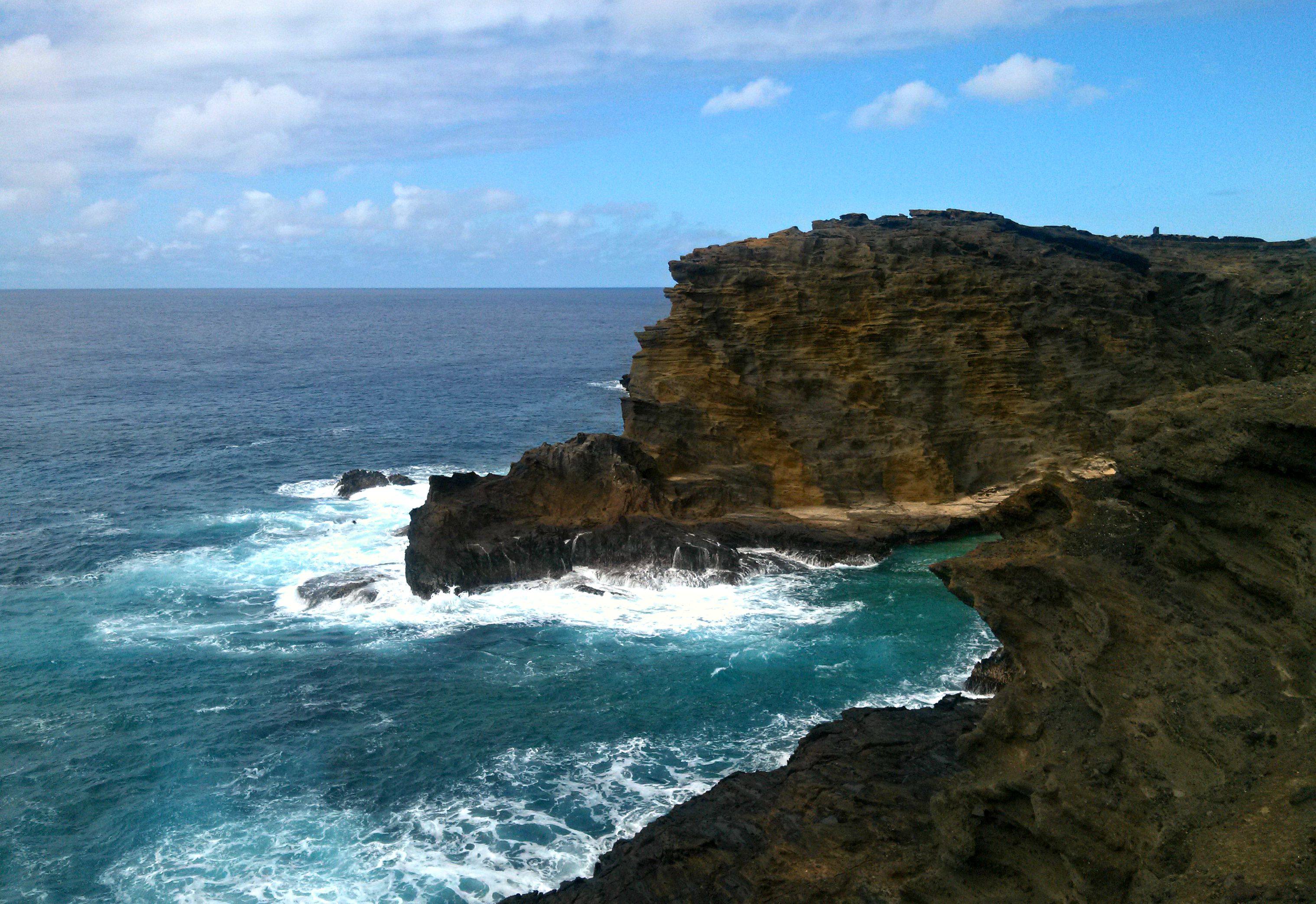 Getting Around Waikiki on a Budget Foreign Escapades