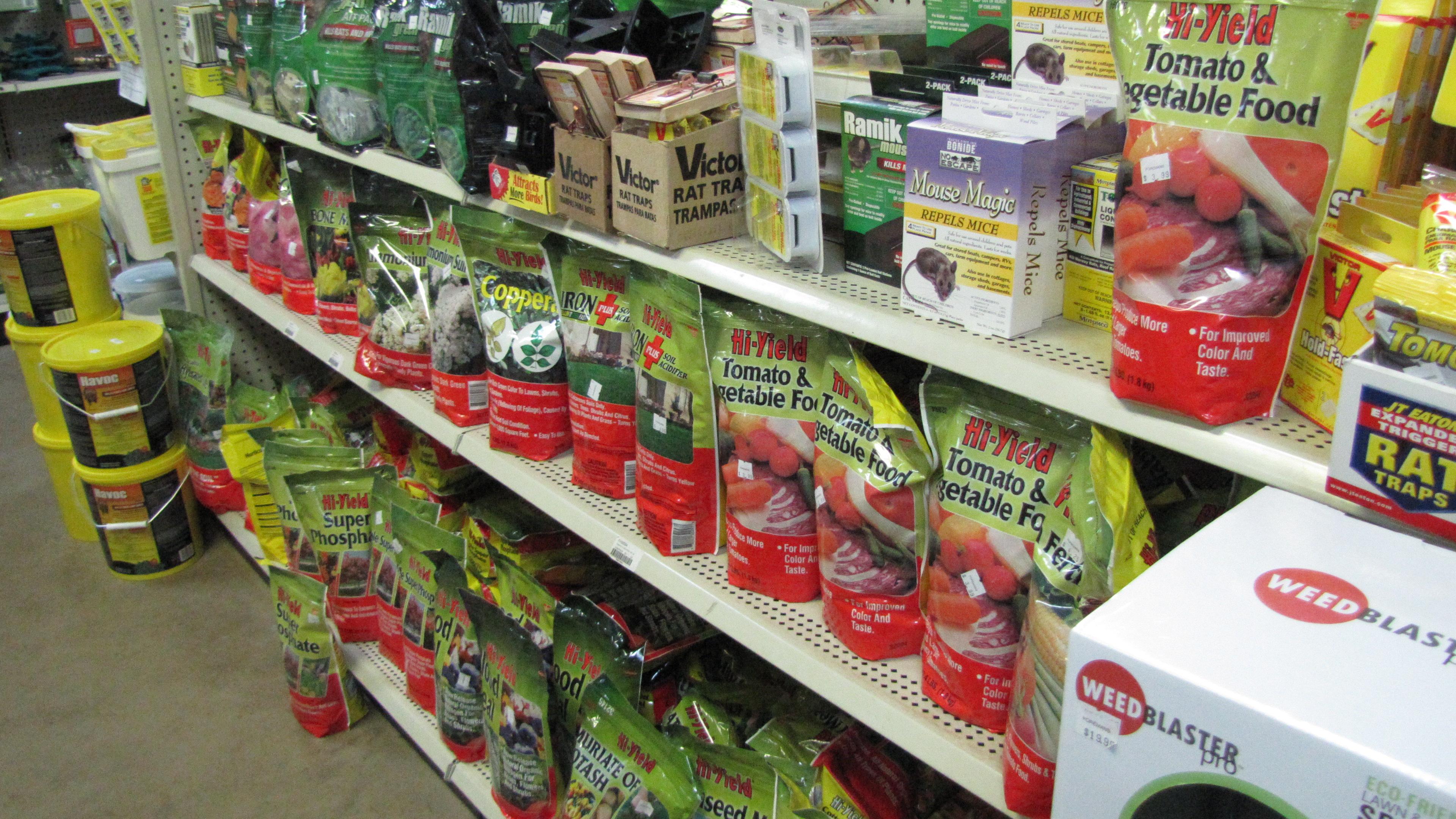 Lawn and Garden Supplies Foreman's General Store