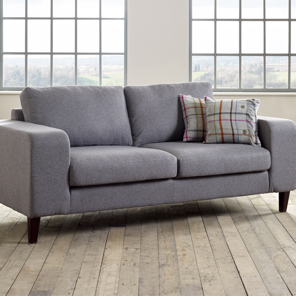 wellingtonsofa2 Forest Contract