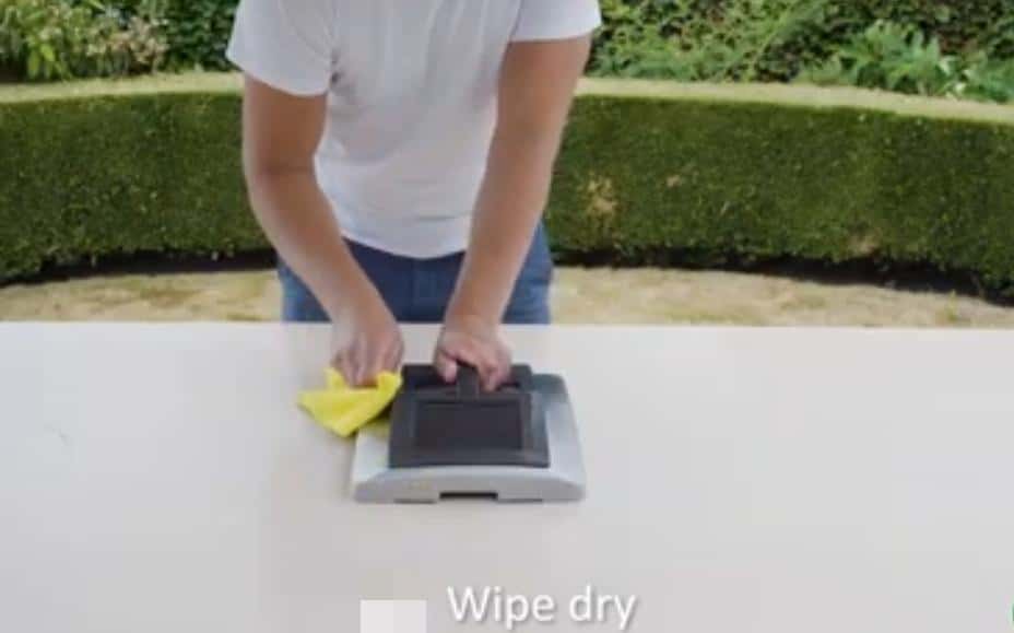 How To Clean Deep Fat Fryer 15 Easy Steps? Fork & Spoon Kitchen