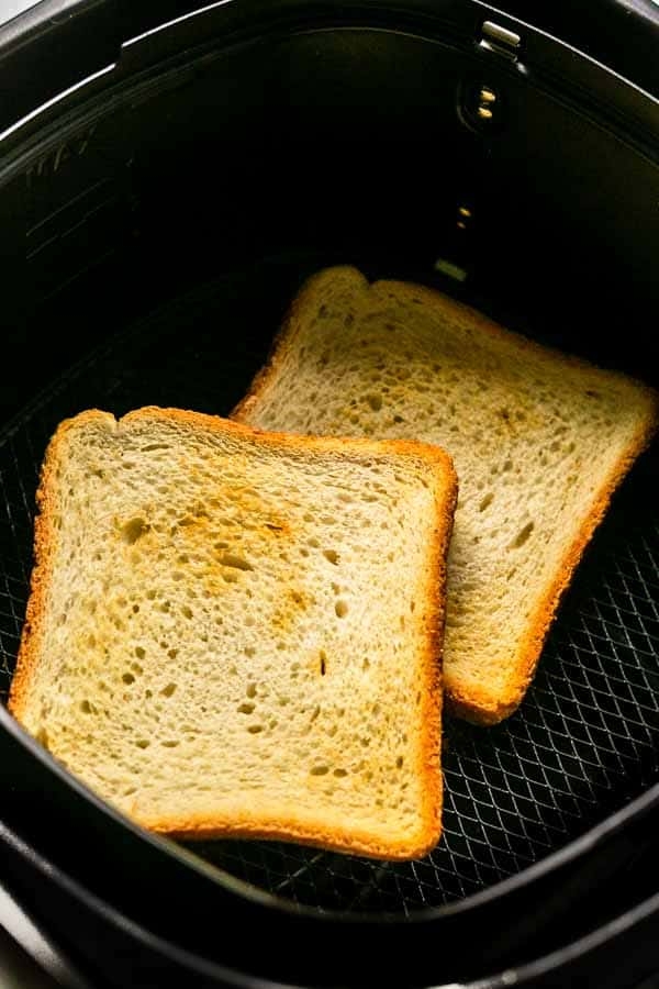 How To Reheat Toast Step By Step? Fork & Spoon Kitchen