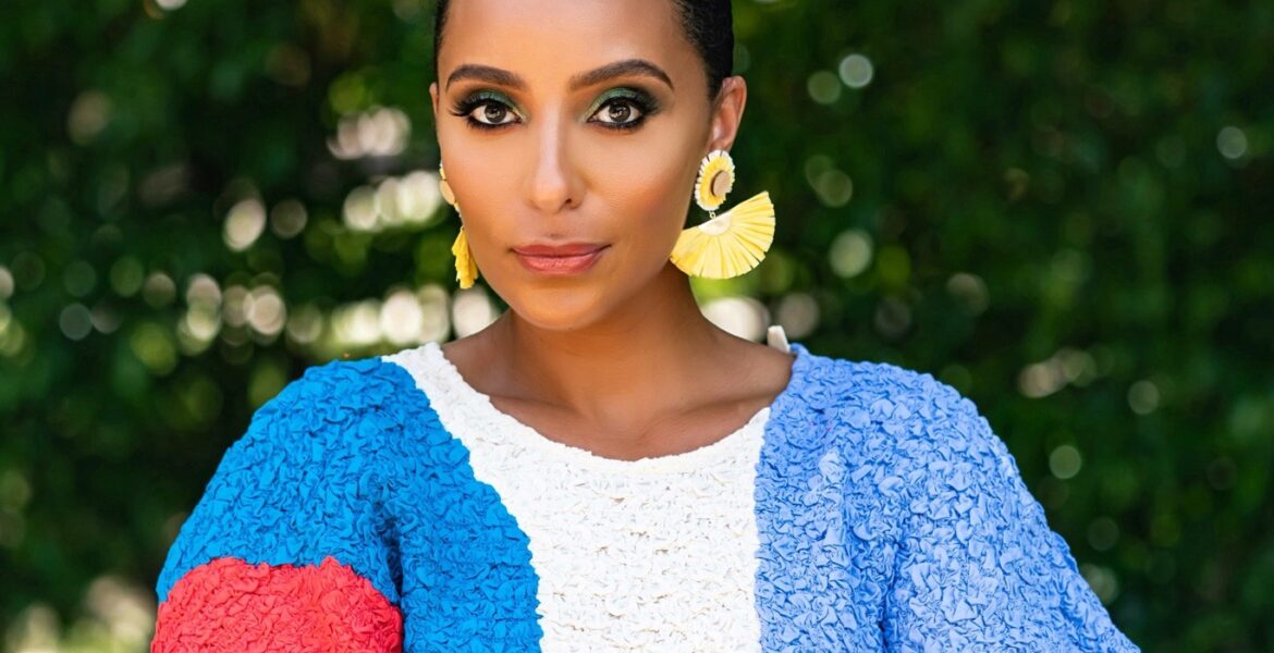 Dr. Amira OgunleyePremier Cosmetic Dentist to the Stars Making an