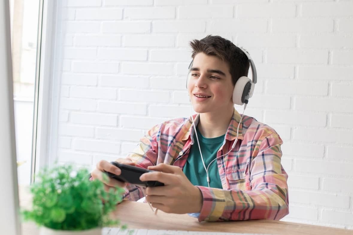 Top Ways That Game Developers Attract New Players to Their Games ForTech Top Ways That Game Developers Attract New Players to Their Games ForTech