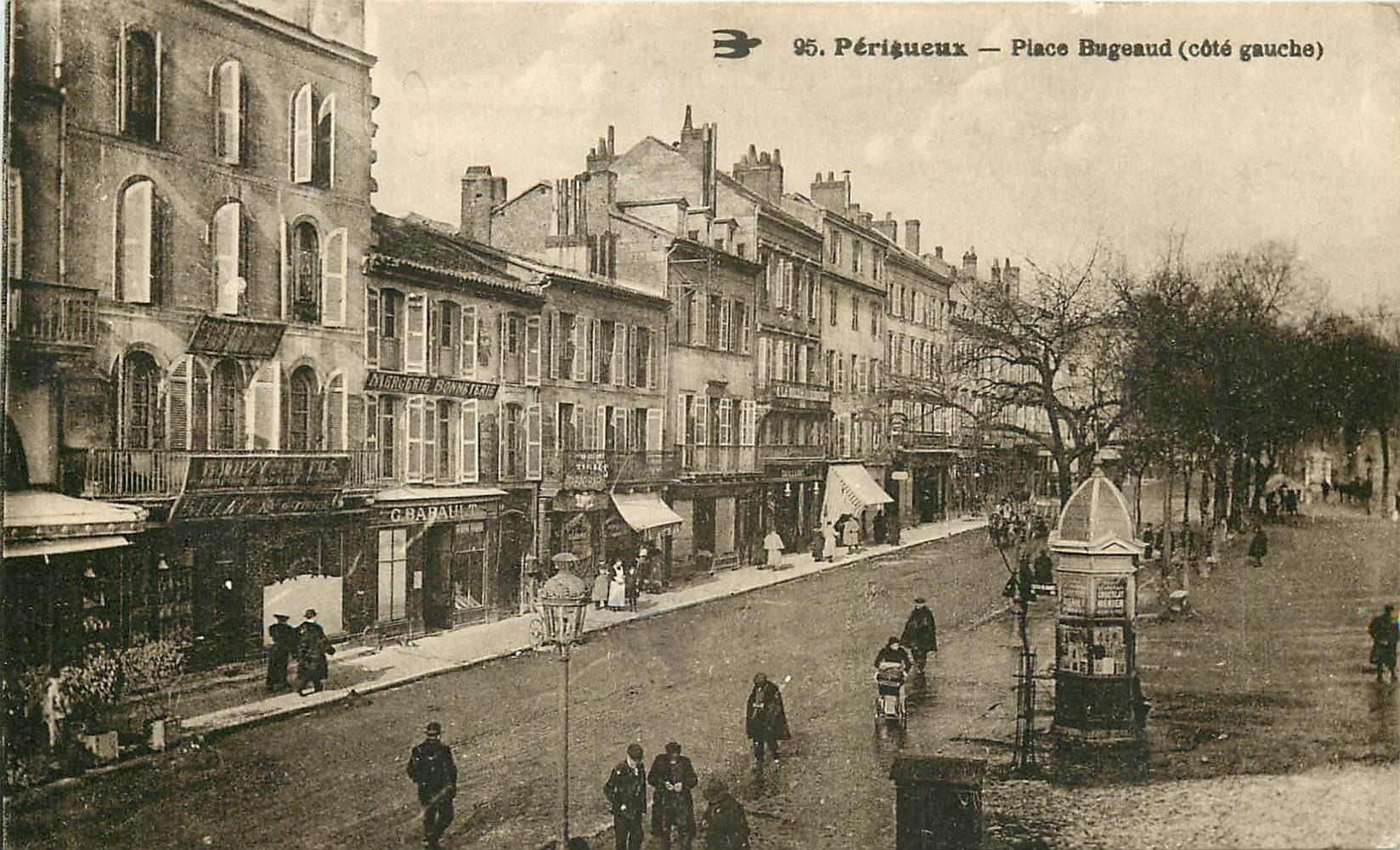24 PERIGUEUX. Place Bugeaud