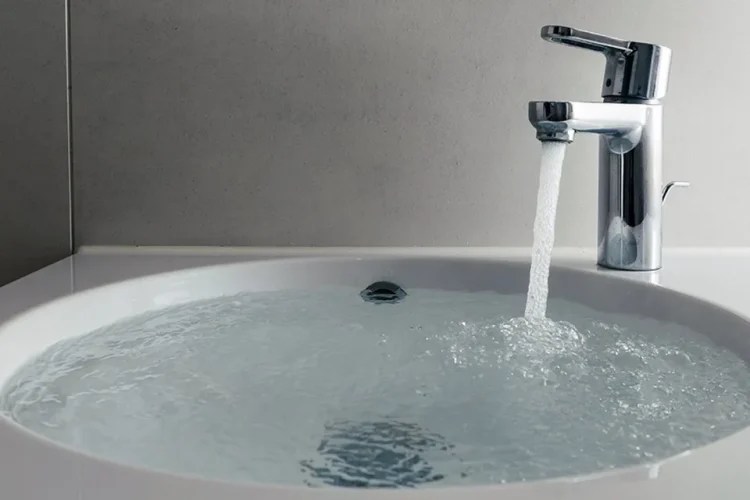 What to Do When Your Sink Overflows FotoLog