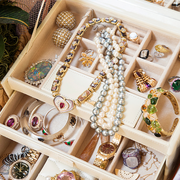Selling Your Jewelry Sell Old Jewelry for Cash Online in California