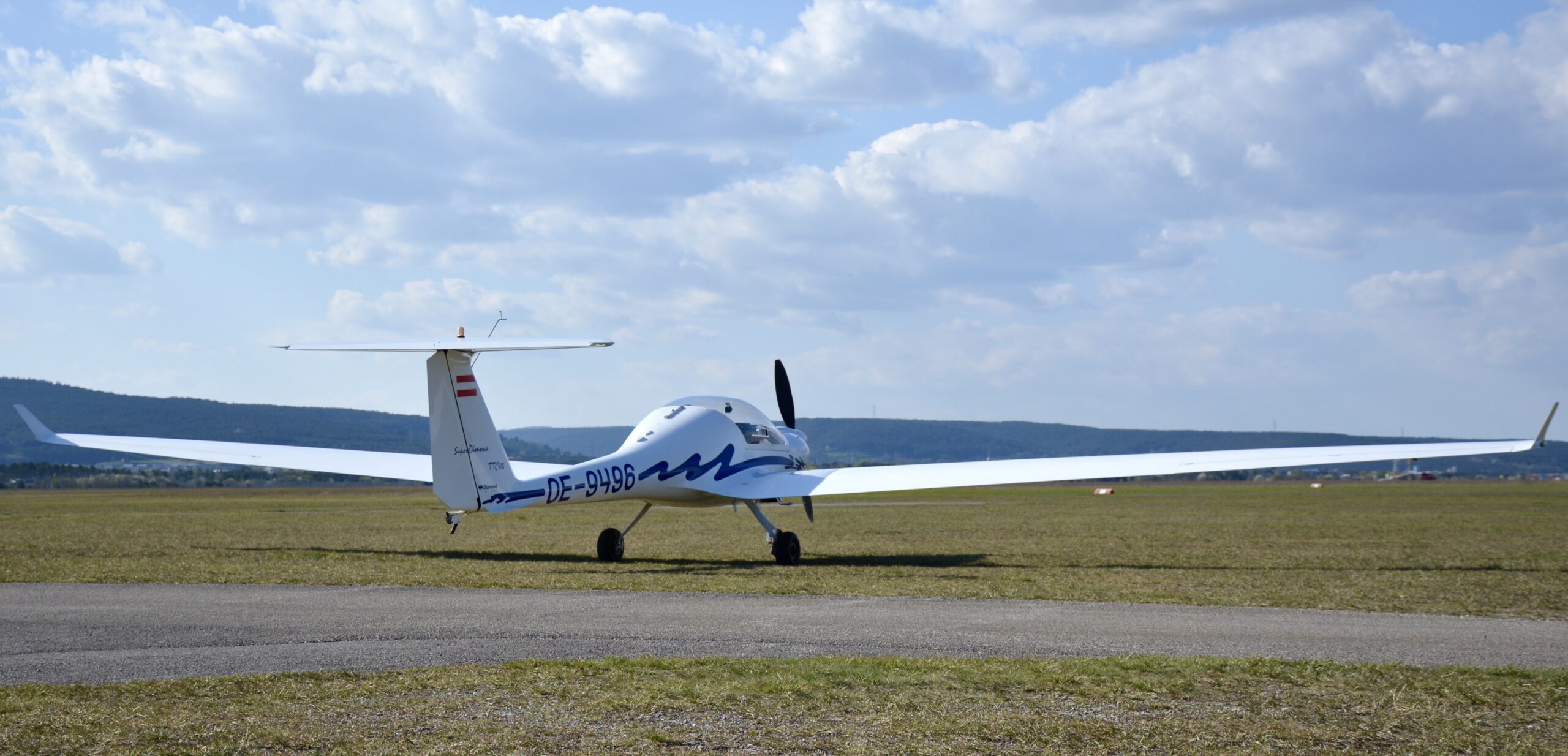 Flugring Austria Wiener Neustadt Motor und Segelfliegen in Wiener