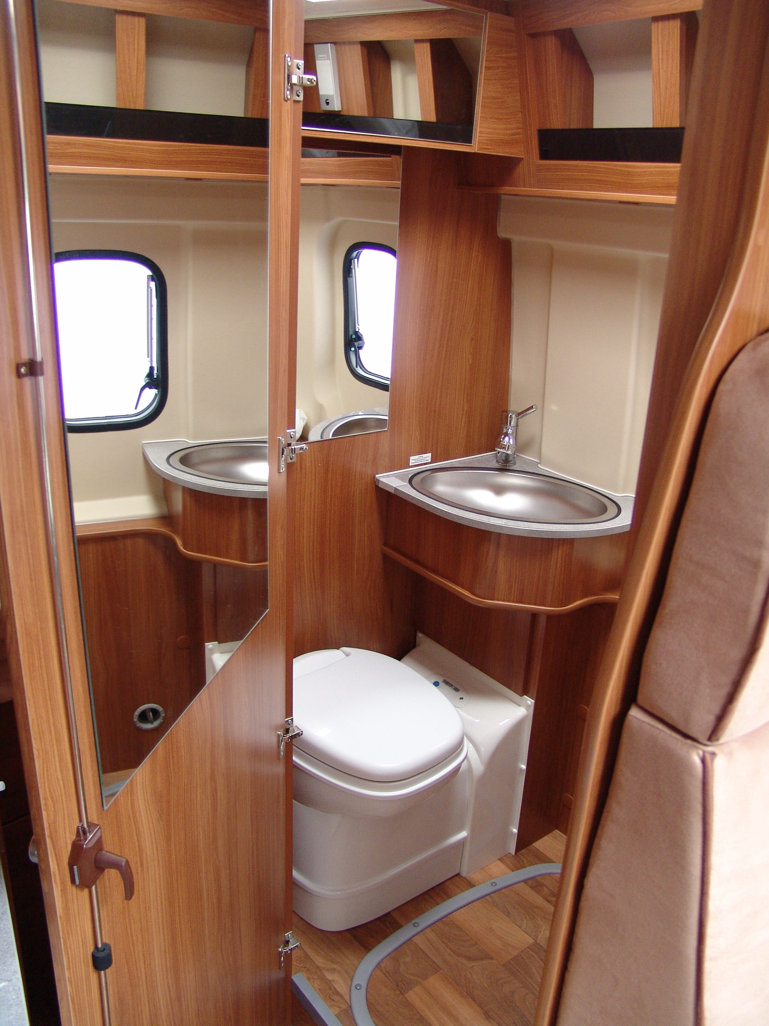 KastenwagenWohnmobil Wie praktisch ist es? » FRAGDENSTEIN.DE