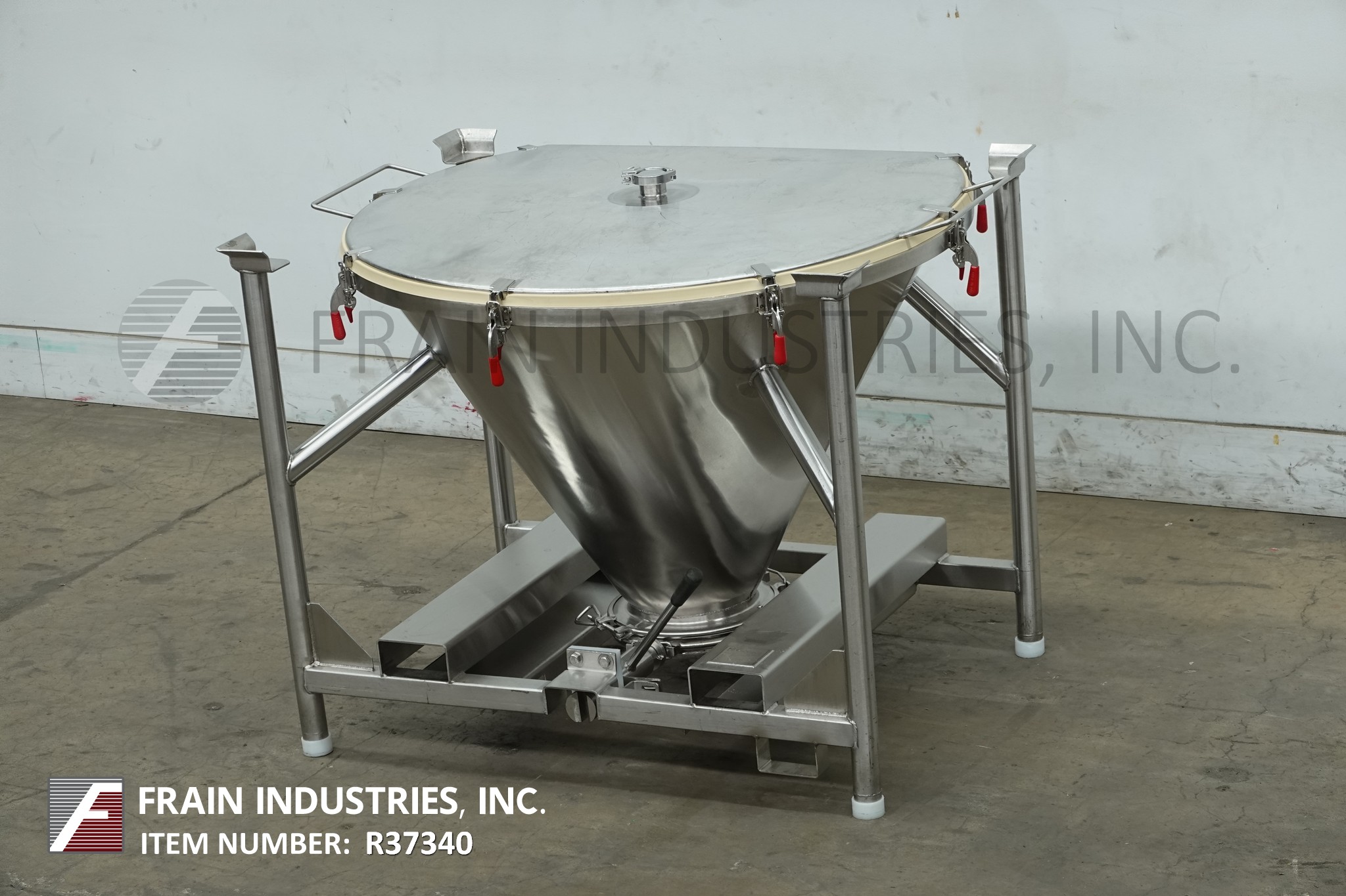 Custom Powder Systems Bins Totes 610084 for Sale R37340