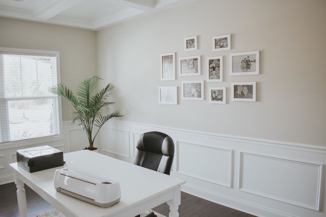 Here Are The Best Frames For Your Black And White Photos