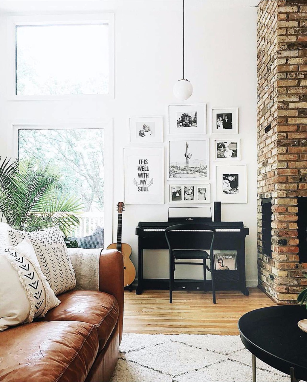 Here Are The Best Frames For Your Black And White Photos