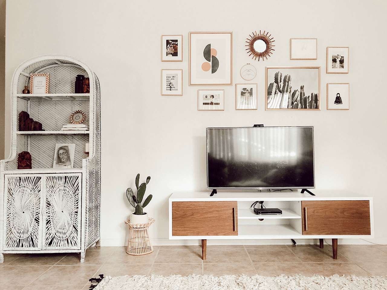 How High To Hang Pictures Frame It Easy