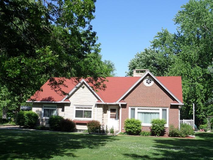 Listing 620 S Court St, Crown Point IN 46307