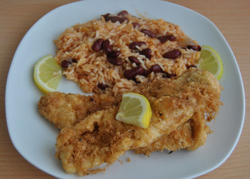 Filetes de pescada com arroz de feijão Os petiscos do Franco