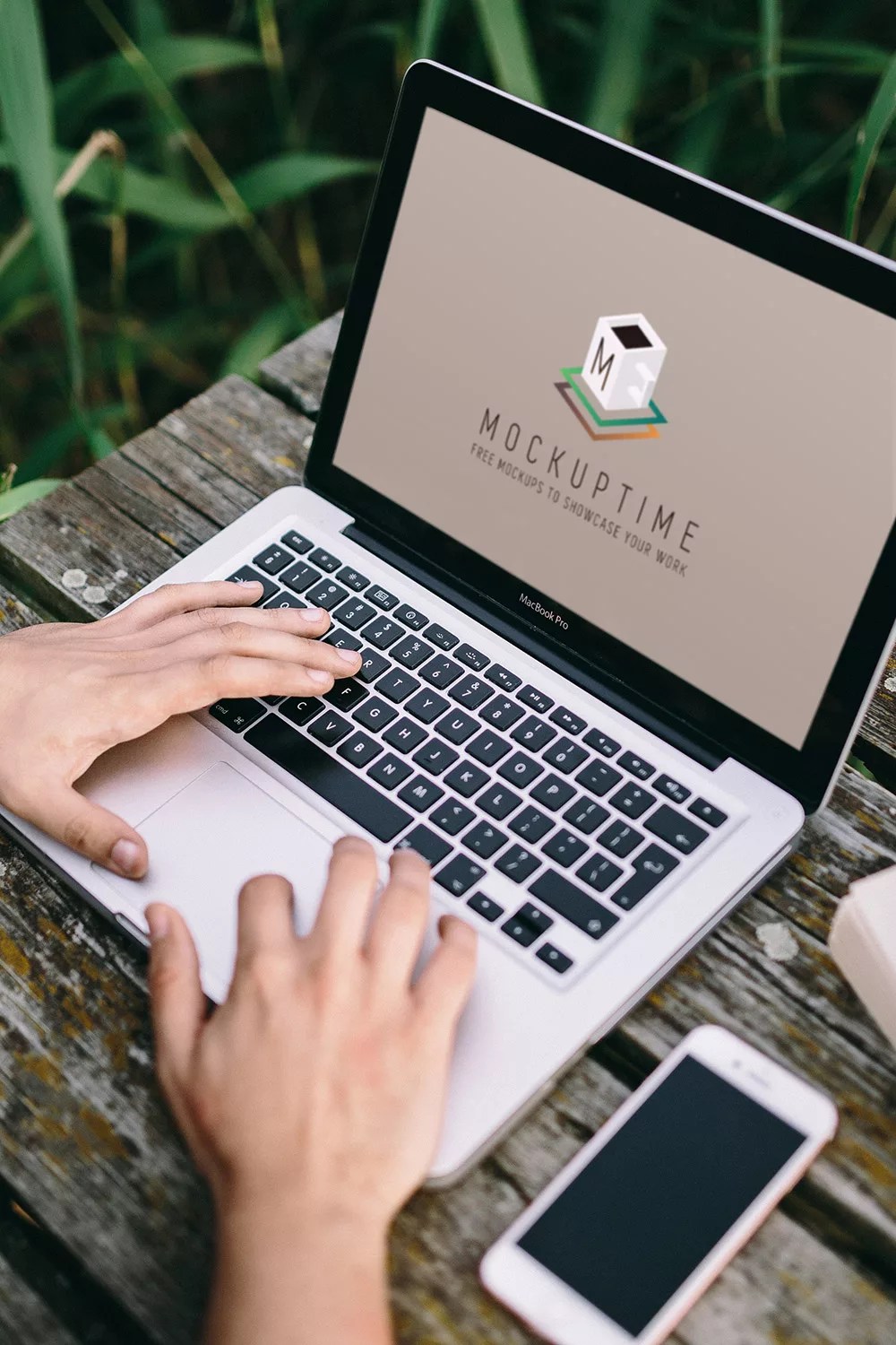 MacBookProFreeMockupPSD Free Mockup