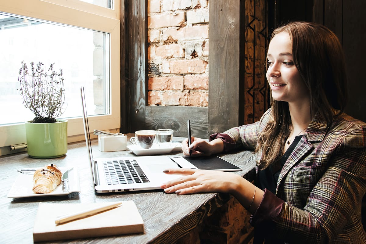 How Do You Write a Author Bio? Freelancer FAQs
