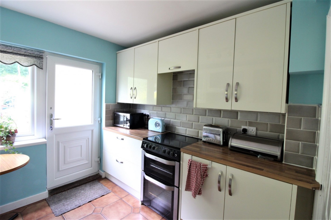 Ringland Circle Newport, 3 bedroom, Terraced