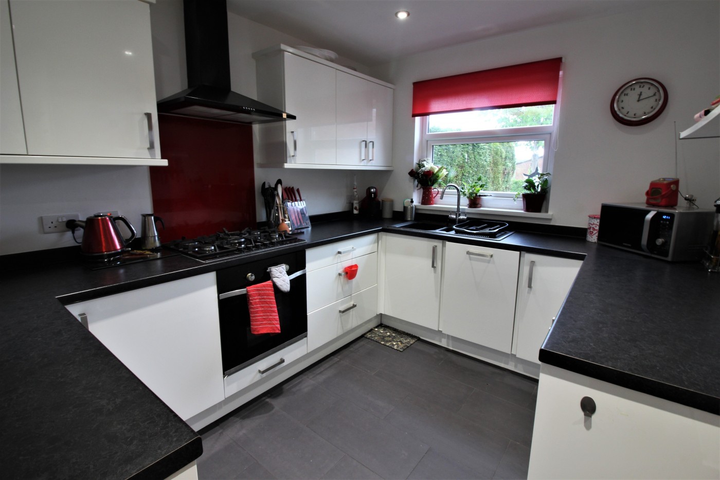 Brynglas, Cwmbran, 3 bedroom, Terraced