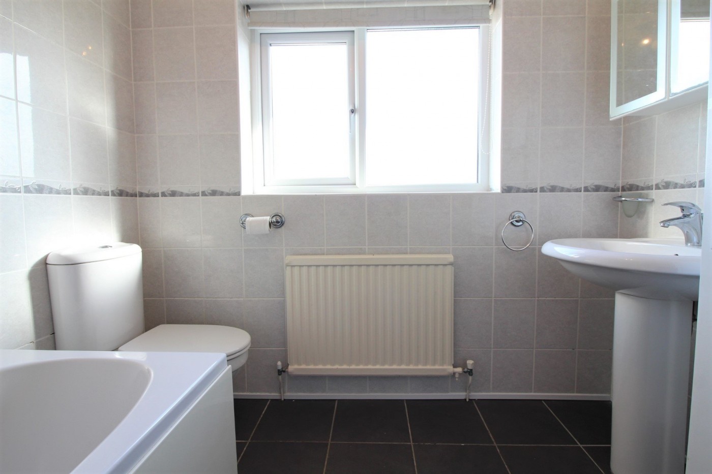 Elm Drive Ty Sign, Risca, Newport, 3 bedroom, SemiDetached