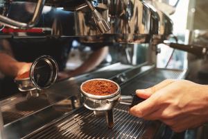Collaboratore Sala E Bar: Corso Gratuito Di Enaip Borgomanero | Freenovara