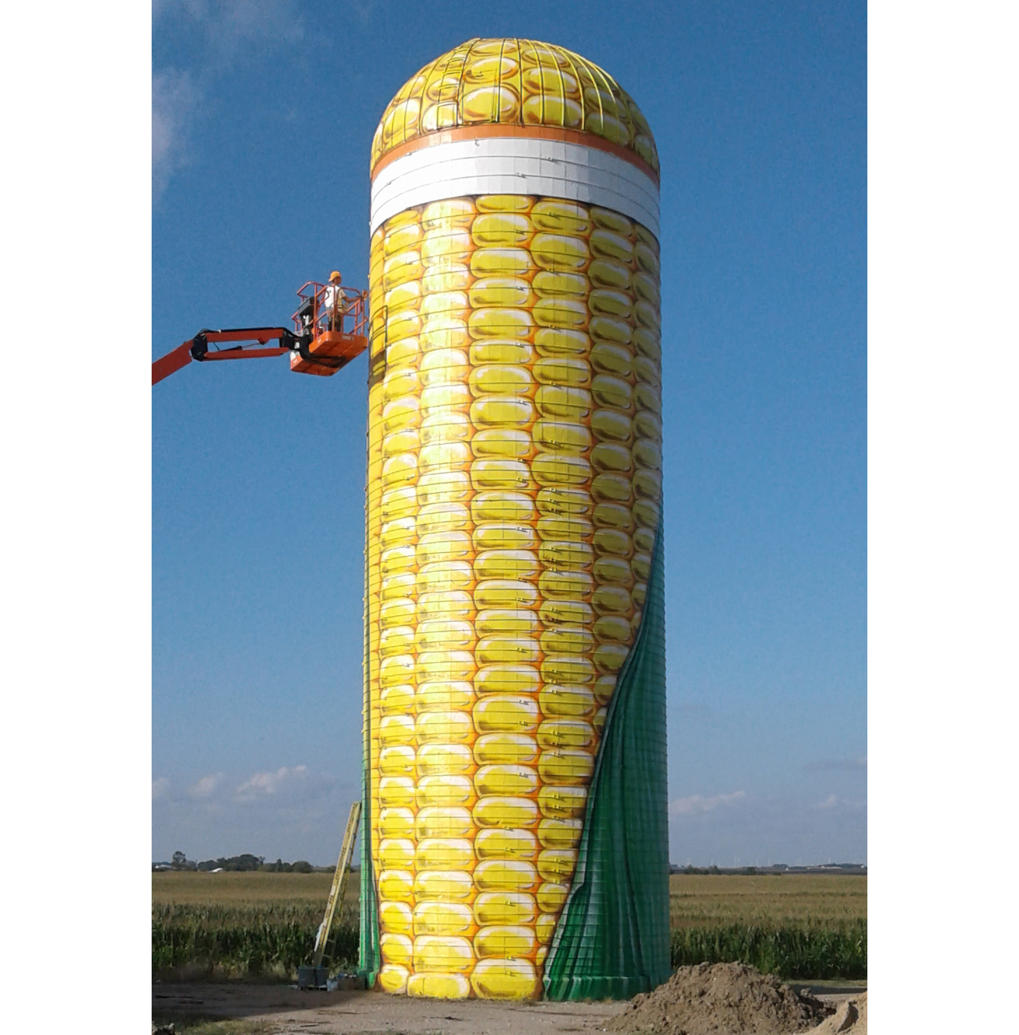 Corn Silo Advertisement Mural ster City, Iowa Free Sky Studios
