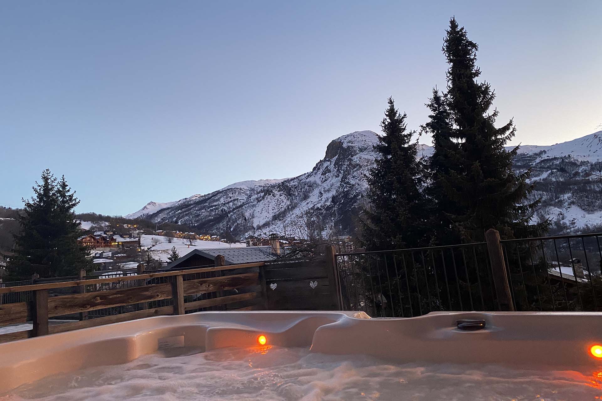 perfectly priced Chalet for sale st Martin de Belleville Free Spirit