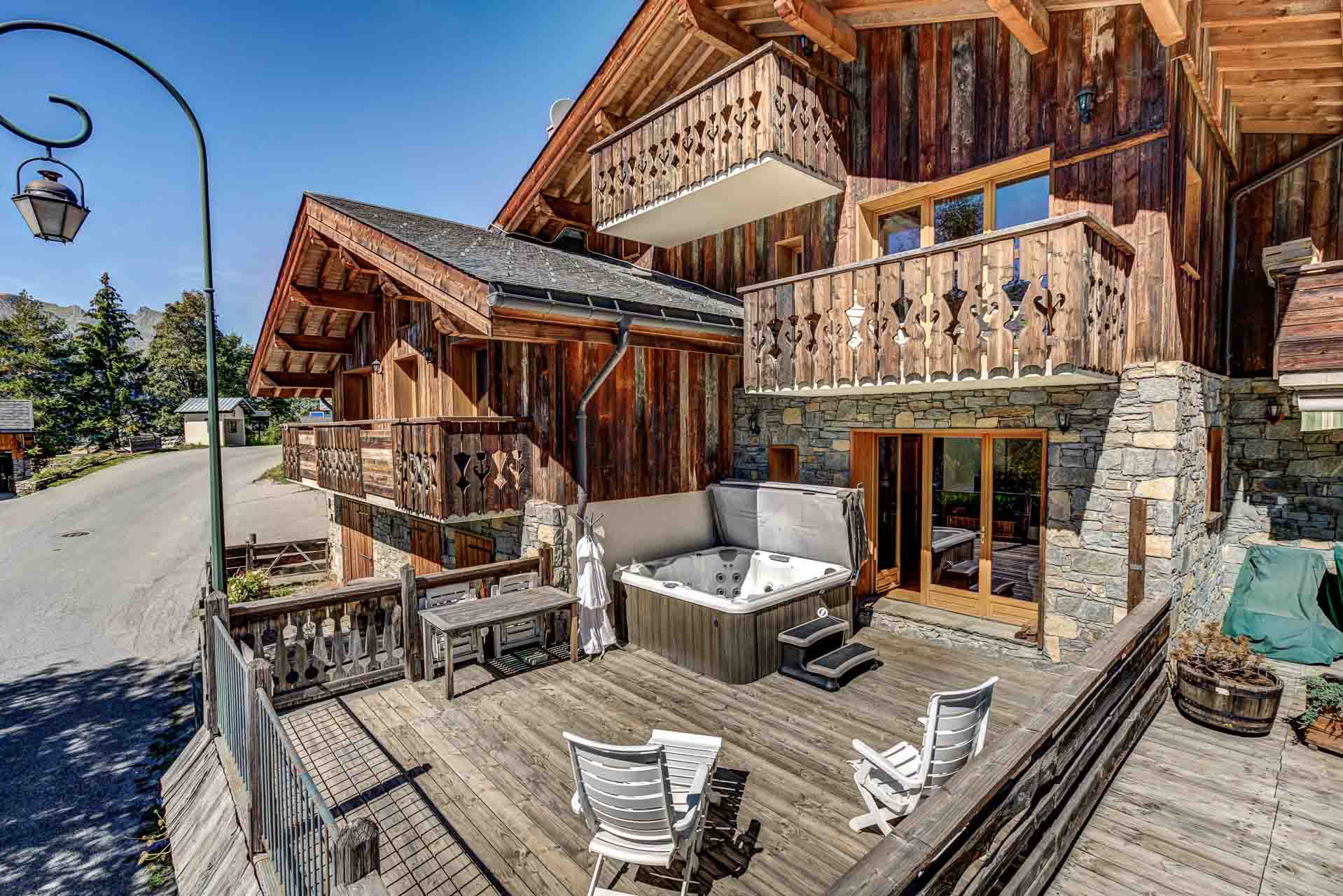 perfectly priced Chalet for sale st Martin de Belleville Free Spirit