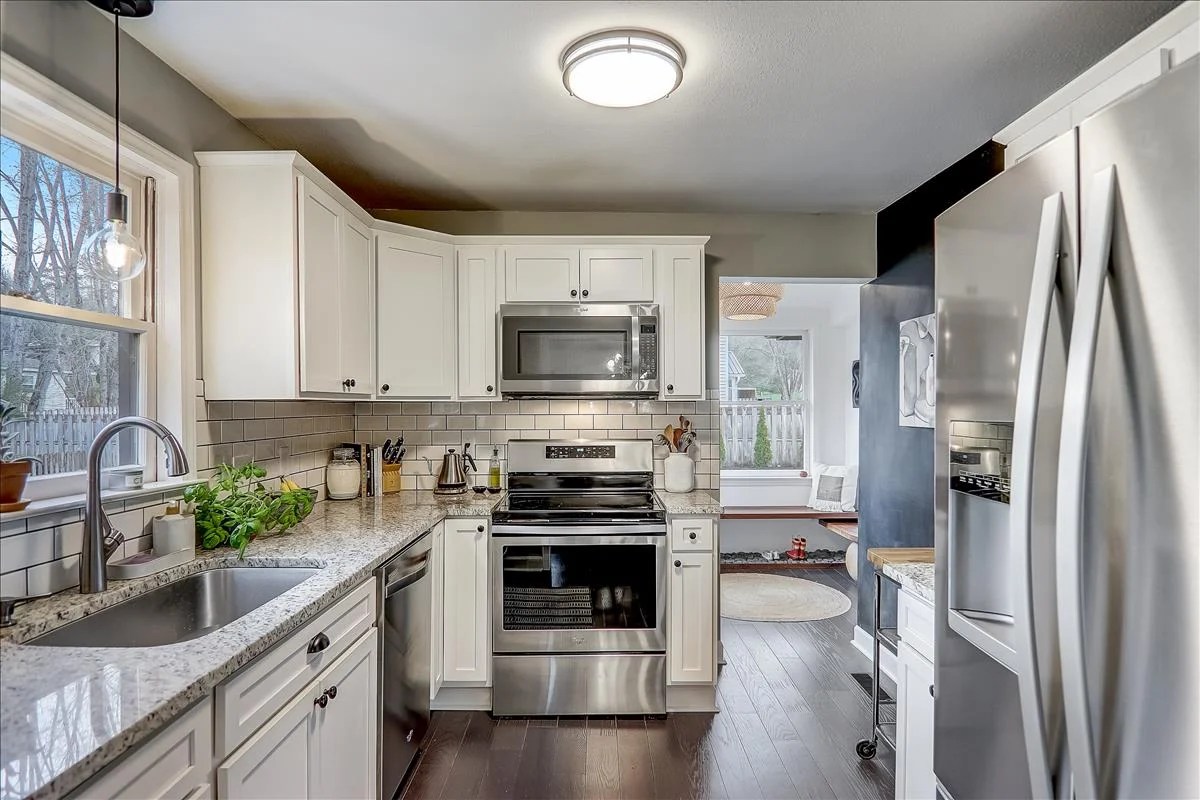 4 Riddle Road, Swannanoa Freestone Properties