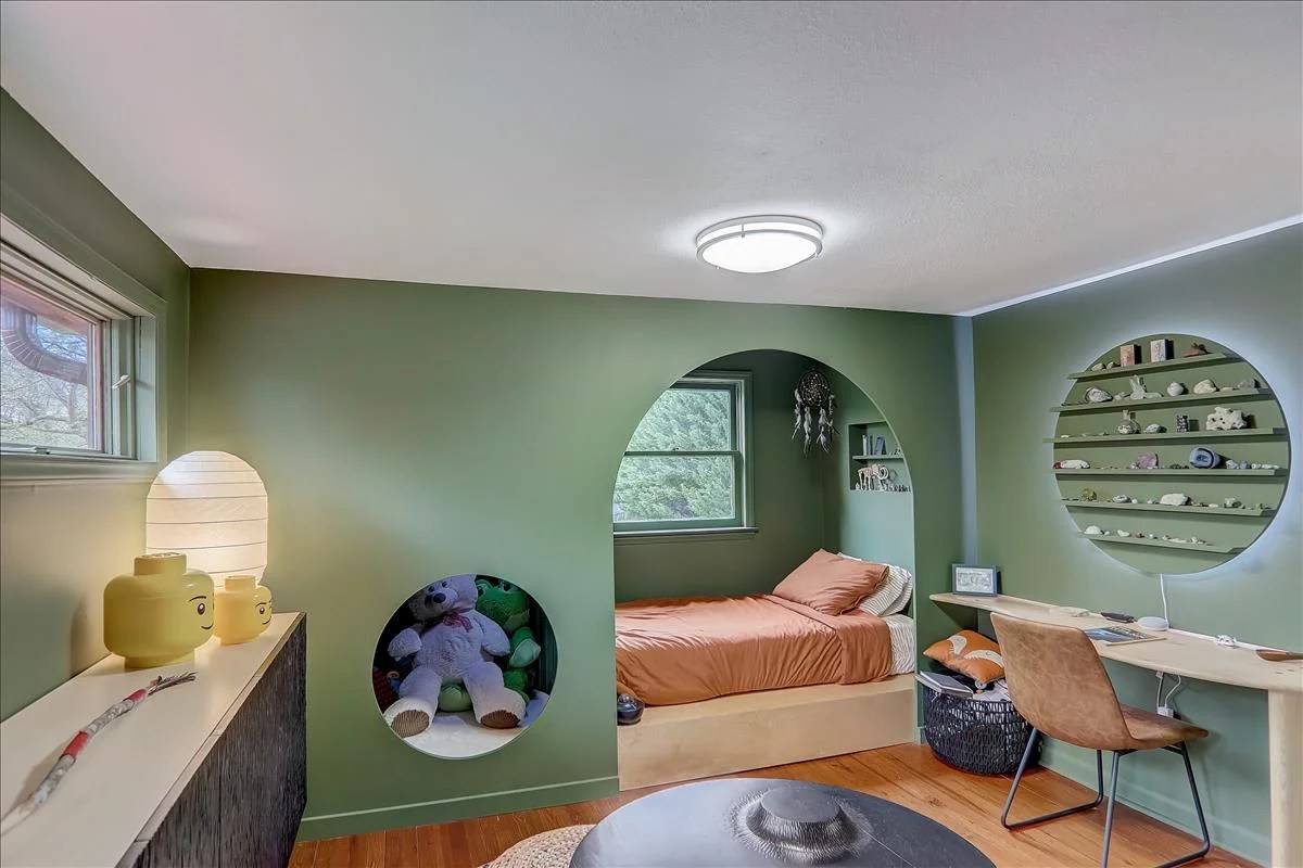 4 Riddle Road, Swannanoa Freestone Properties