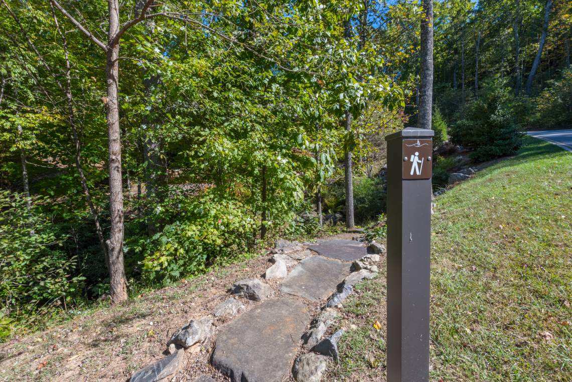 The Settings of Black Mountain Homes and Land for Sale North Carolina