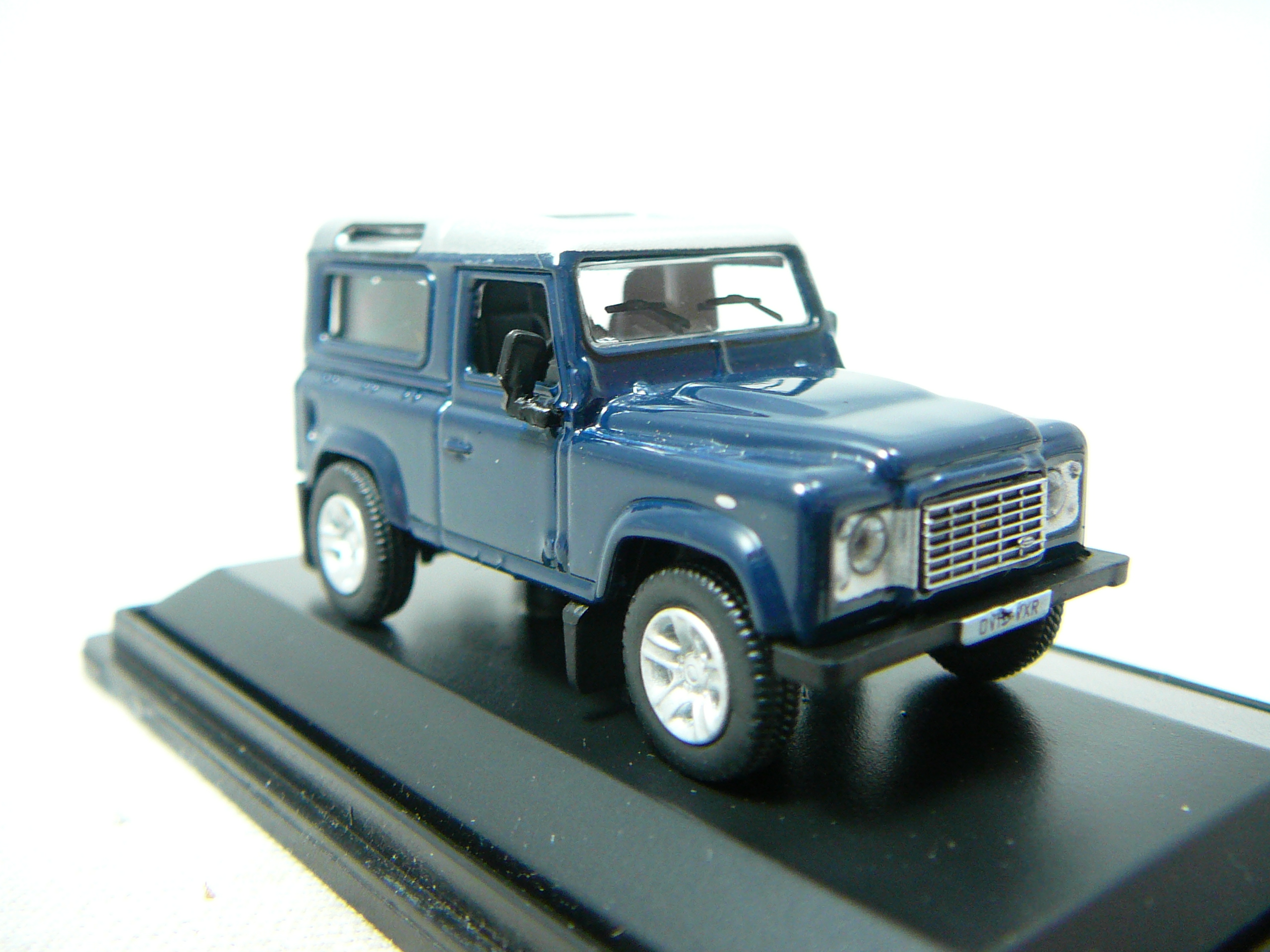 Land Rover Defender 90 2013 Miniature 1/76 Oxford OX 76LRDF002