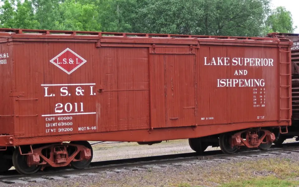 What Type of Cargo Do Freight Trains Carry? freightcourse