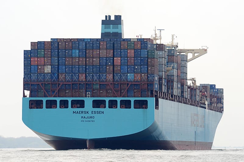 Maersk offers transPacific container space on new exchange as peak
