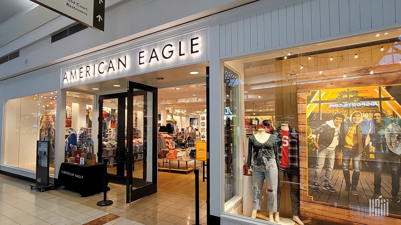 American Eagle Store Design