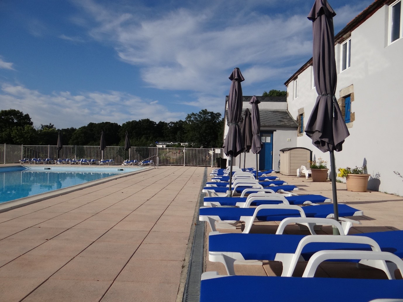 Mobile Homes in the Loire Valley from Parc Mayenne FrenchEntrée
