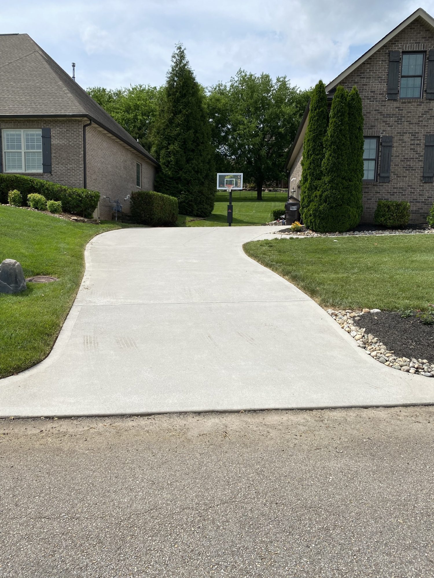 Driveway Cleaning, Soft Washing, & Sealing in Knoxville, TN
