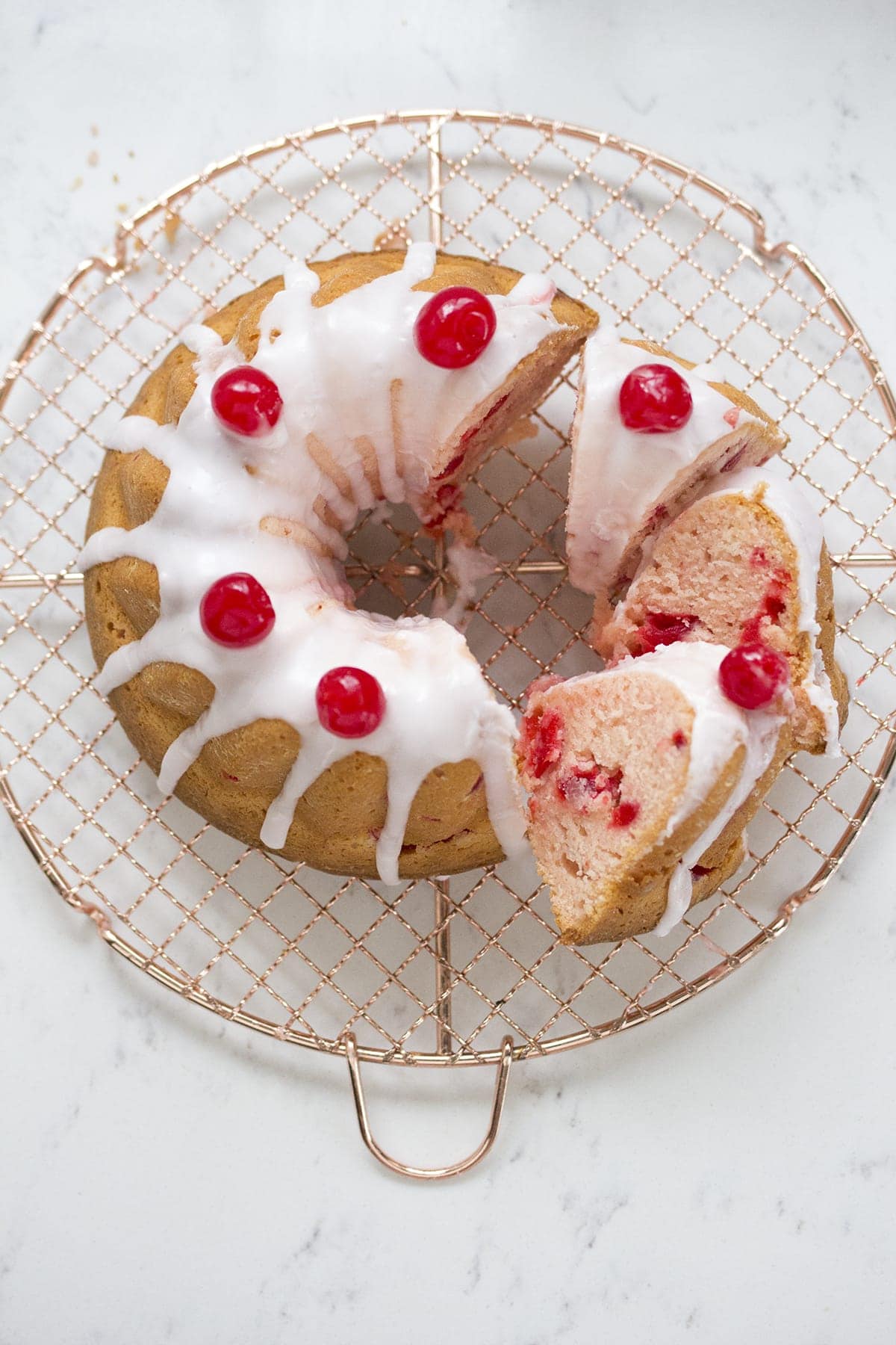 Old Fashioned Cherry Cake Freutcake