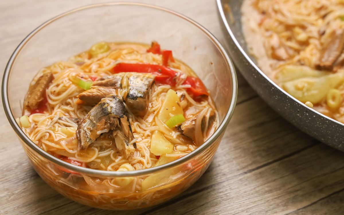 Sardines with Misua and Sayote ( Sardines Recipes ) Pinoy Recipes