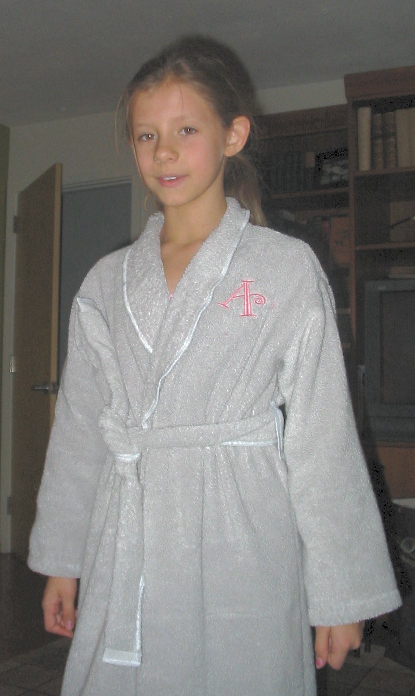 Simplicity Family bathrobes 5931 pattern review by PhyllisC