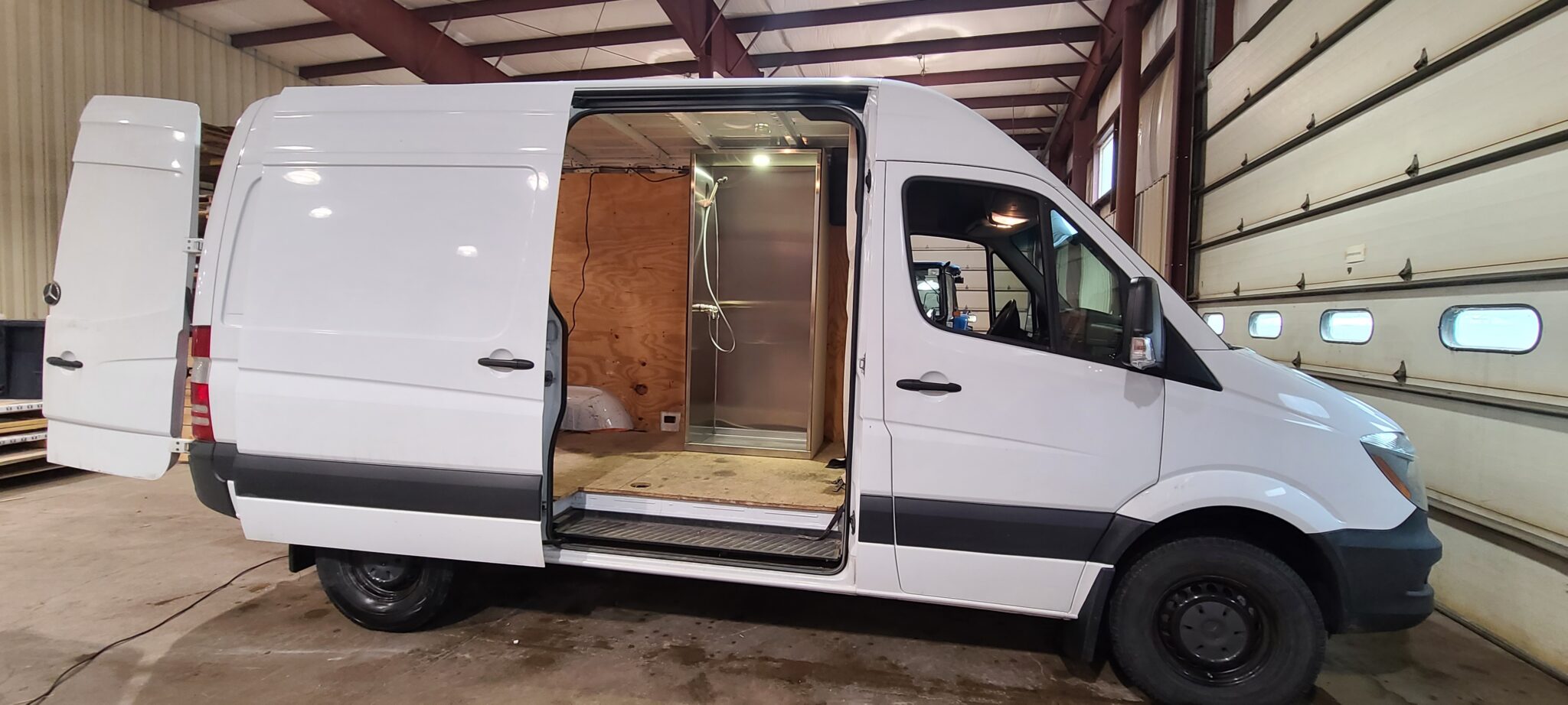 Sprinter Van & R.V. Shower’s Frigo Design
