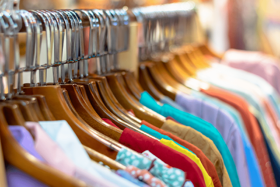 Benefits for Buying the Best Used Clothes Frigorifix