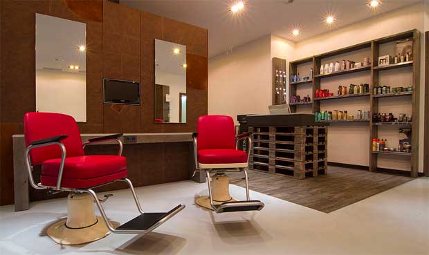 Perfekte Frisuren und edler Schmuck im „Laufsteg“ in Lippstadt