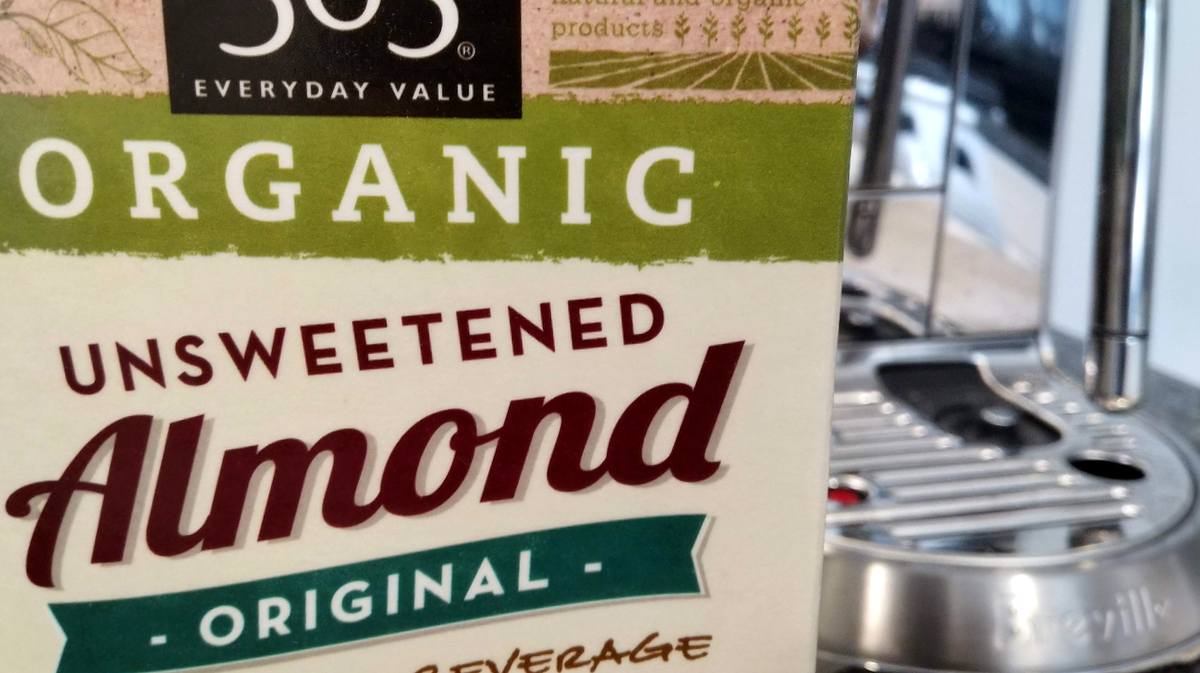 Frothing/Foaming Almond Milk (Cappuccino) » Articles » Frog is Wrong