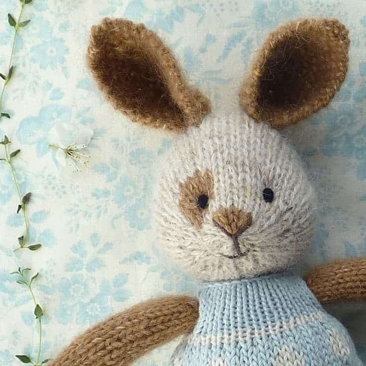 Small rabbit knitting pattern From Britain with Love